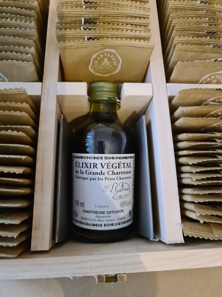 Chartreuse - Tisanes des Chartreux with Elixir Vegetal  - 10cl #1.0