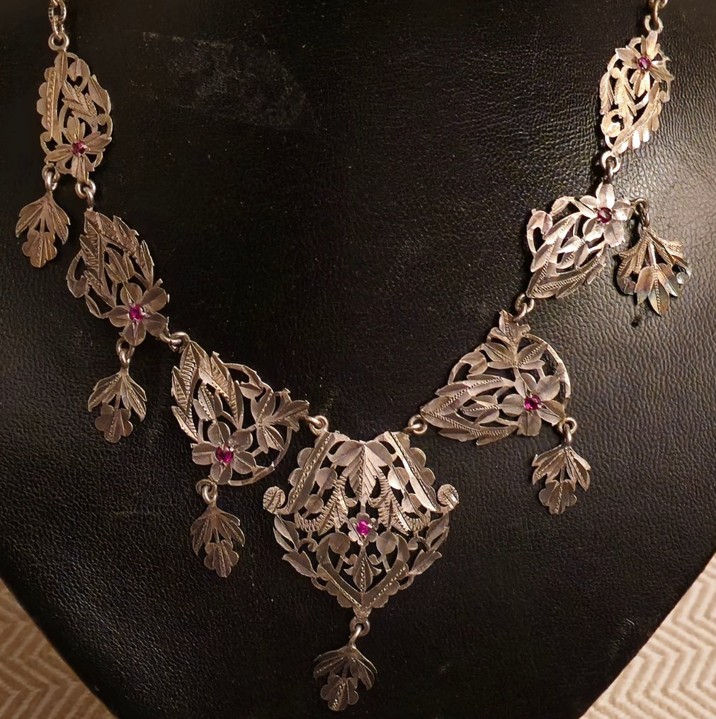 Fără preț de rezervă - Colier Argint solid, lucrat manual, stilul Art Nouveau din secolul al XIX-lea, stilul Jugendstil modernist. #1.0