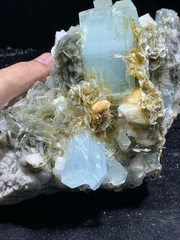 Aquamarine Specimen - Height: 206 mm - Width: 112 mm- 1774 g - (1) #2.1