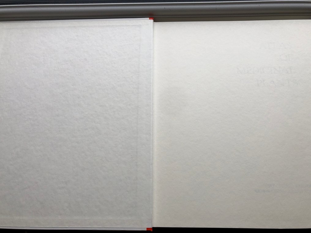 Tatsuo Karimae and illustrated by Ryohei Koiso. - Atlas Of Medicinal Plants with 150 coloured plates. - 1973 #3.2