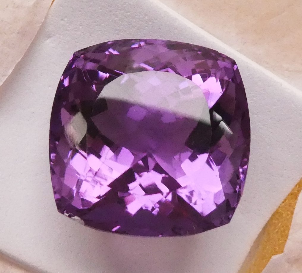 No reserve price Amethyst  - 30.23 ct - Instituto Gemólogico Español (IGE) #2.1