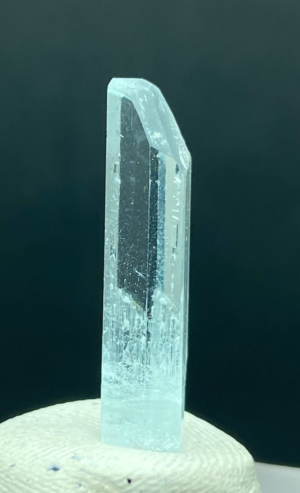 Cristallo di acquamarina di qualità superiore e straordinaria Cristallo - Altezza: 26 mm - Larghezza: 7 mm- 1.79 g - (1) #3.2