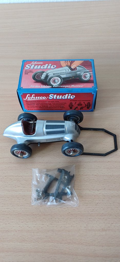 Schuco Wind up tin toy Schuco Studio No. 1050 Mercedes Grand Prix 1936 1950 1959 Germany auction online Catawiki