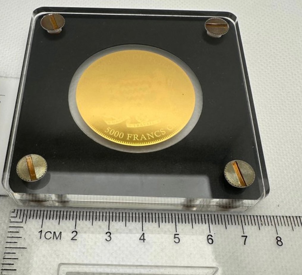 Chad. 5000 Francs 2019 African Springbok ,oro 1/200 Oz (.999) (No reserve price) #2.1