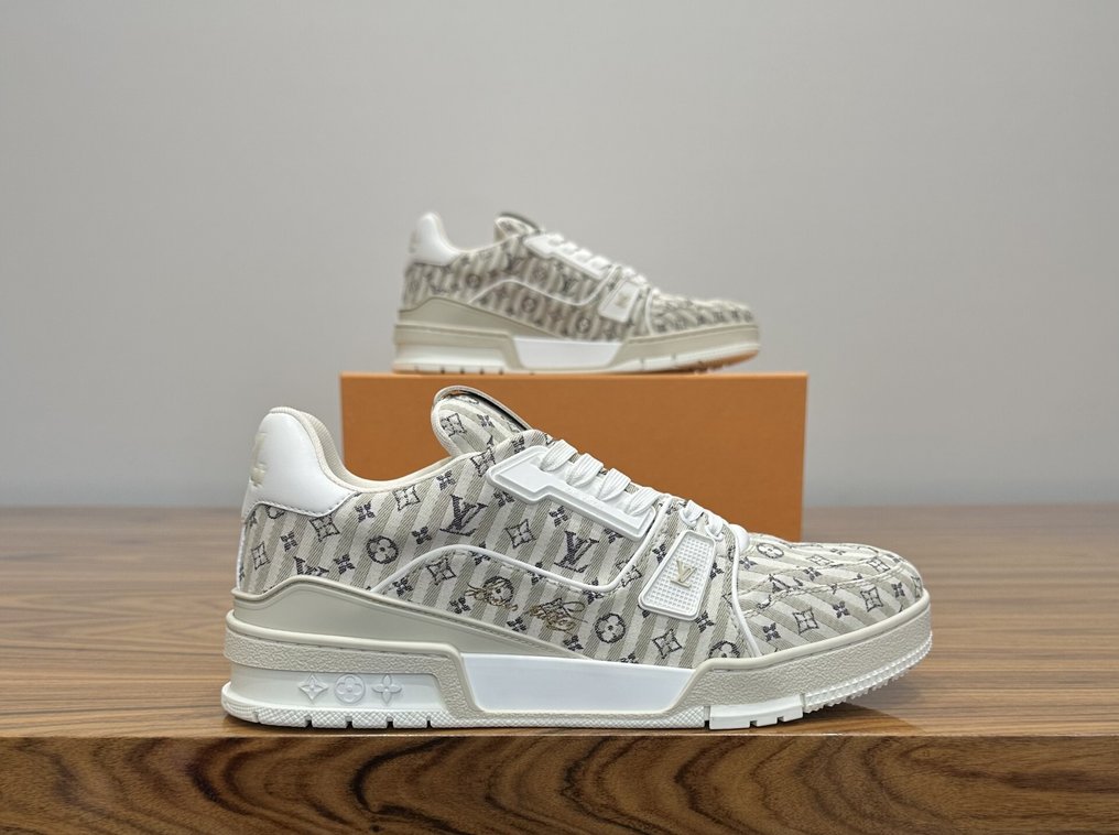 Louis Vuitton - LV Trainer Beige Stripe Monogram - Zapatillas deportivas - Tamaño: EU 41.5 #2.1