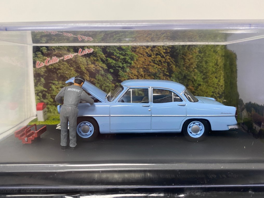 Altaya 1:43 - Modellauto - Diorama Simca Trianon 1956 La Panne La Celle-sur-Loire - Hervorragendes Modell, neuwertig, in Originalversiegelung verpackt. #3.2