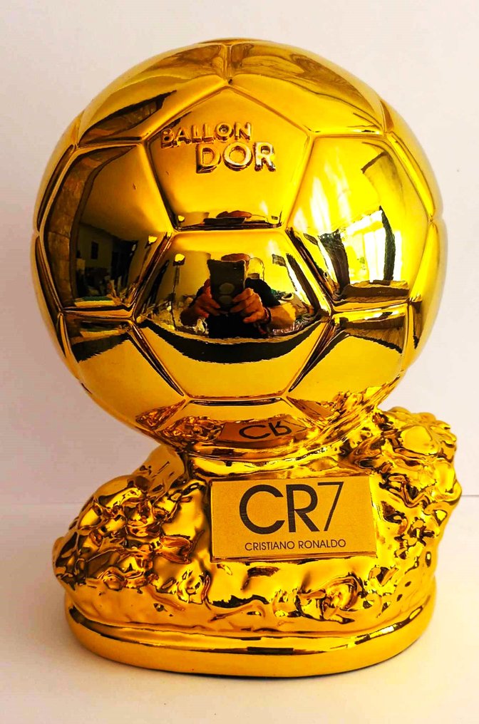 Cristiano Ronaldo Decorative object Golden ball. Dimensions height 21cm width 15cm Commemorative statuette auction online Catawiki