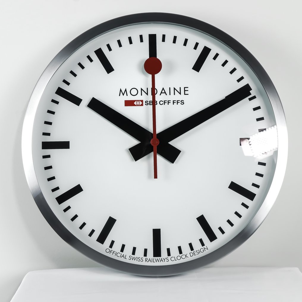 Nello stile classico degli orologi delle stazioni svizzere Mondaine Vintage Alluminio 2010 2020 Catawiki