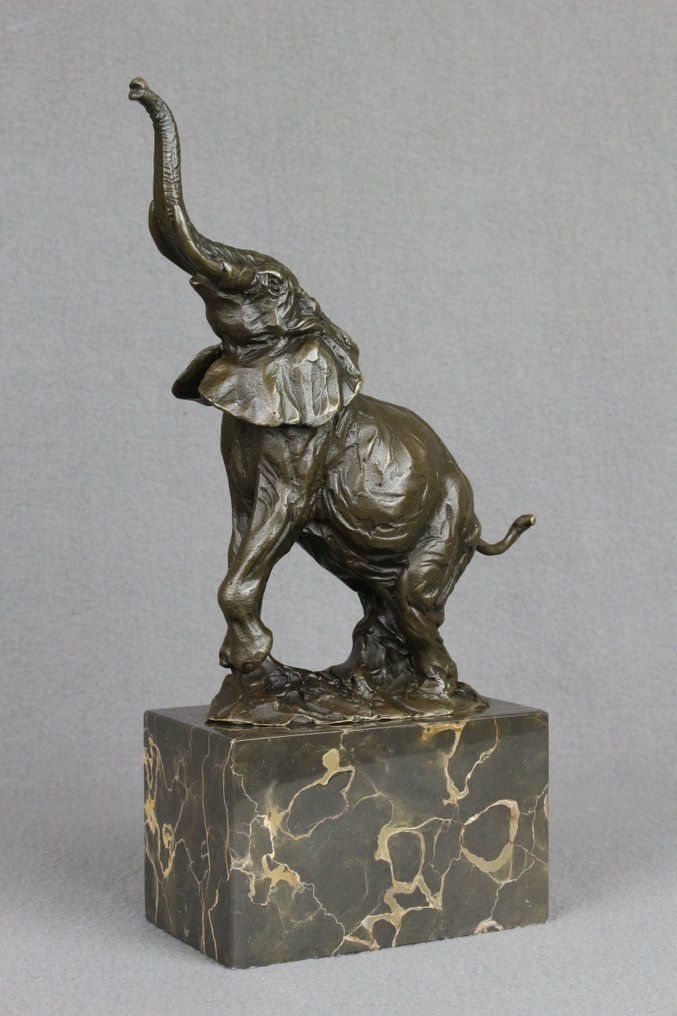 Milo (1910-1978) - 雕刻, Elephant - 3,5 kg - 30 cm - 銅綠青銅 #1.0