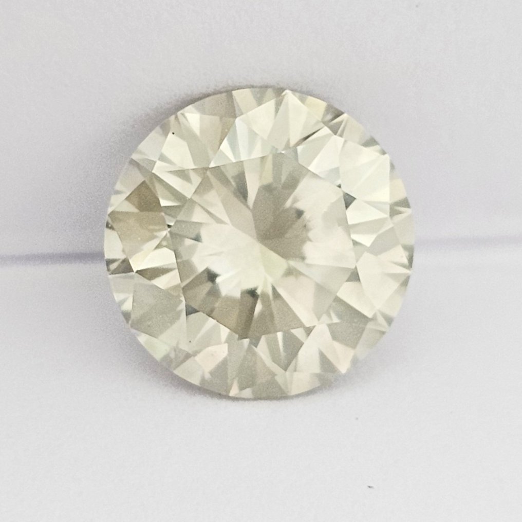 鑽石 - 2.09 ct - 圓形, GIA 認證 - M(微黃色、但仍擁有光芒和耀彩，) - SI2 #1.1