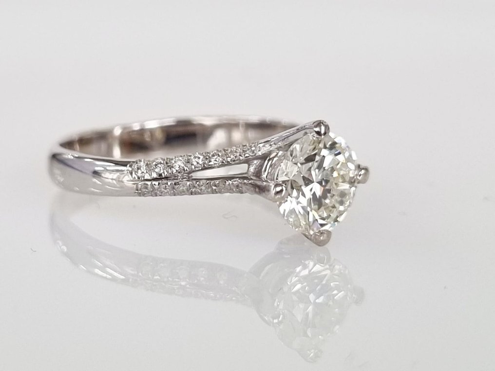 Förlovningsring Vittguld Diamant #2.2
