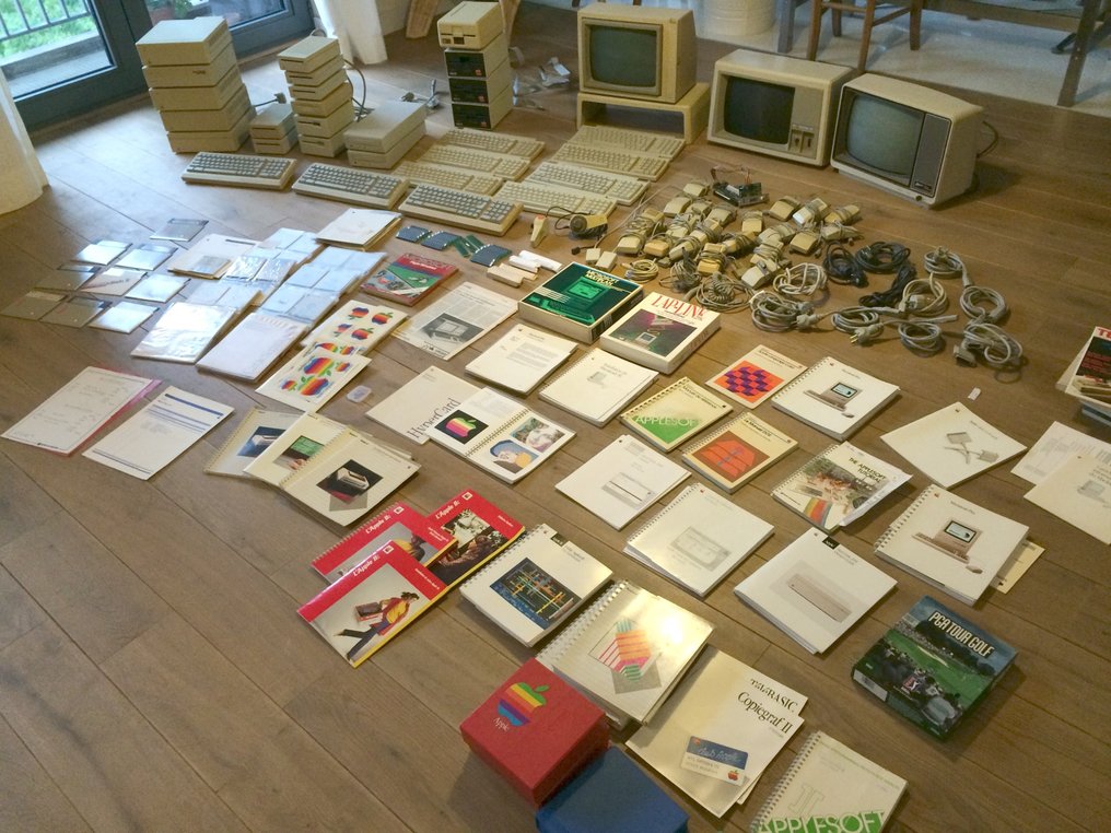 Apple - Unique collection (Apple II, Apple III, Mac 128k & more) - Free Delivery  in Europe - Macintosh (72) #3.2