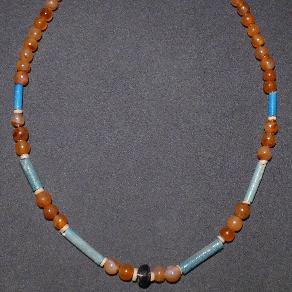 Ancient Egyptian Carnelian and blue faience. Fine necklace. Great quality. 38 cm L. Third Intermediate Period, 1070 - 650 BC. #1.1