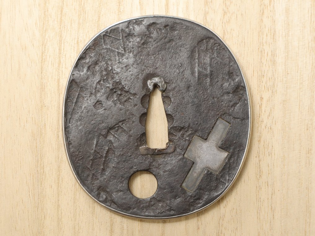 Osłona miecza - Christian motifs Silver Cross Inlay Tsuba 150g with Wooden Box - Japonia - Edo Period (1600-1868) #3.1