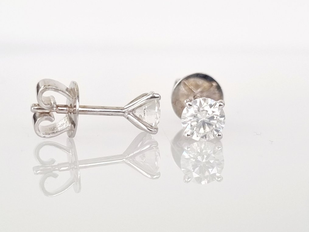 小型钉状耳环 白金 钻石  (天然) #3.1