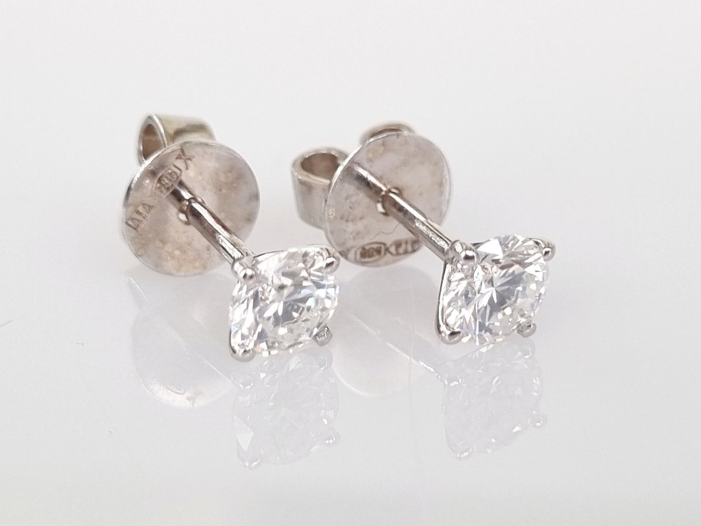 Stud earrings White gold Diamond  (Natural) #3.2
