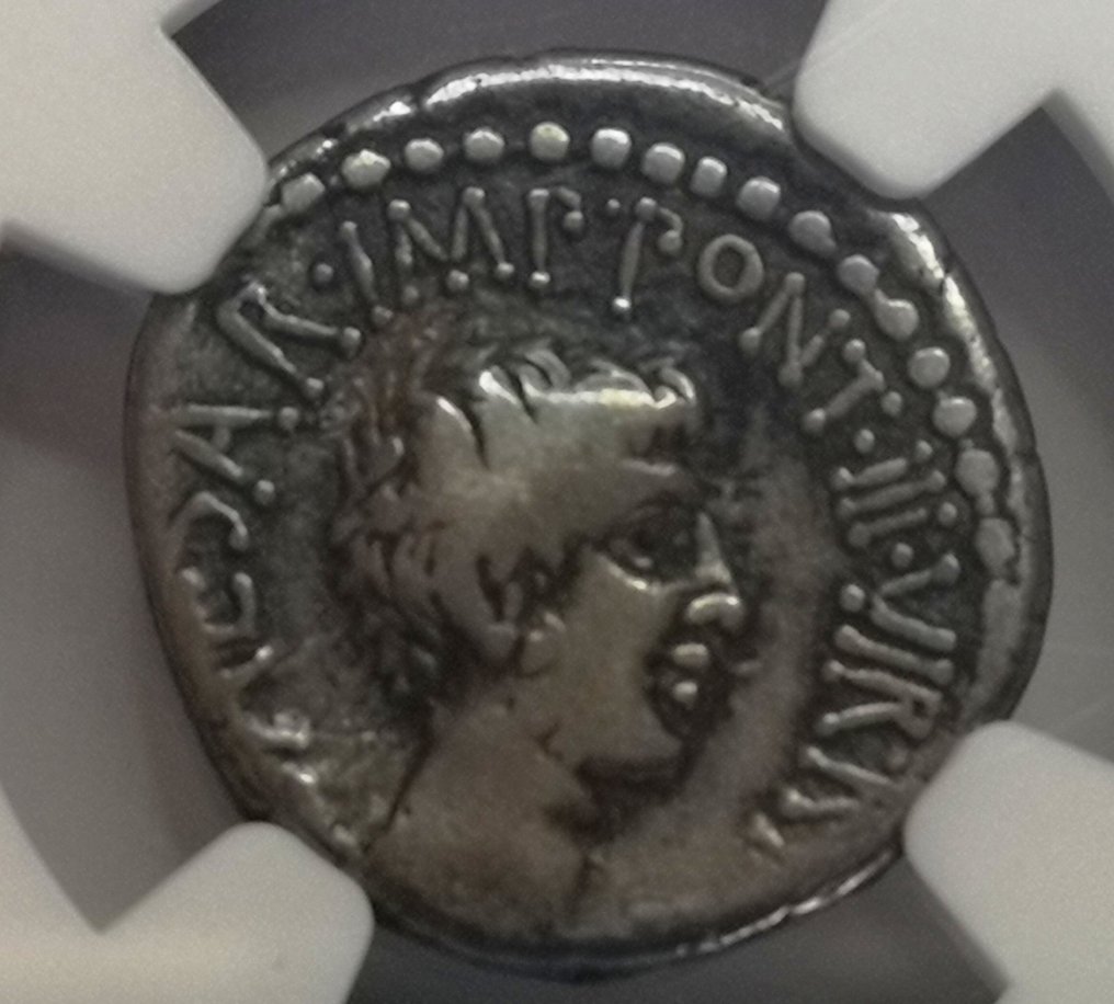 Romeinse Republiek. Mark Antony & Octavian (41 BC). Denarius M. Barbatius Pollio, quaestor pro praetore. Ephesus #1.1