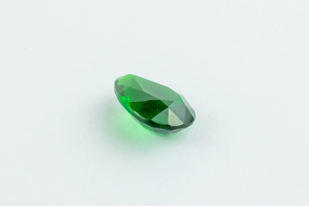 绿色 沙弗莱石  - 3.27 ct - Bellerophon 宝石实验室 #3.2