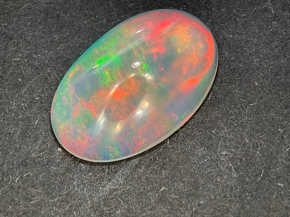 White Orange + Play of Colors (Vivid) Fine Color Quality - Crystal Opal - 2.41 ct #2.1