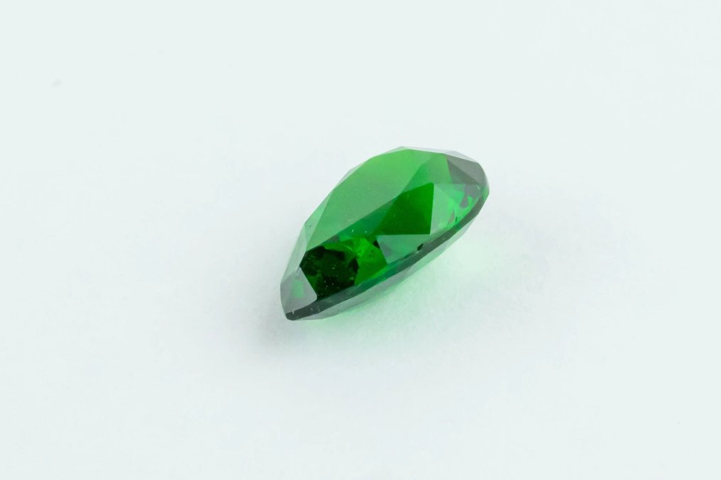 绿色 沙弗莱石  - 3.27 ct - Bellerophon 宝石实验室 #3.1