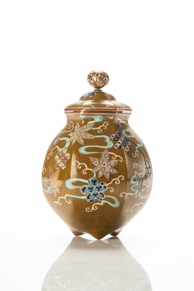 Vaso - Argento, Bronzo, Smalto, An unusual cloisonné potiche vase with a rounded hexagonal shape worked in silver wire - Giappone - Periodo Meiji (1868-1912) #1.1
