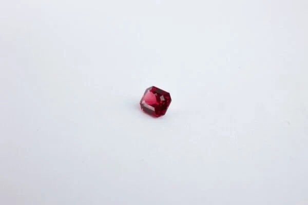Rood Spinel - 2.48 ct #3.2