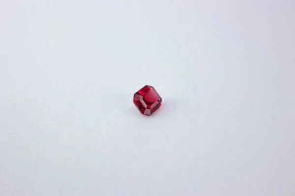 Rood Spinel - 2.48 ct #2.2