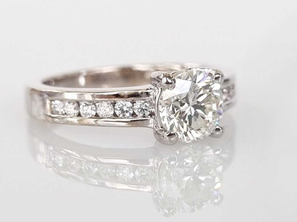 Förlovningsring Vittguld Diamant #2.1