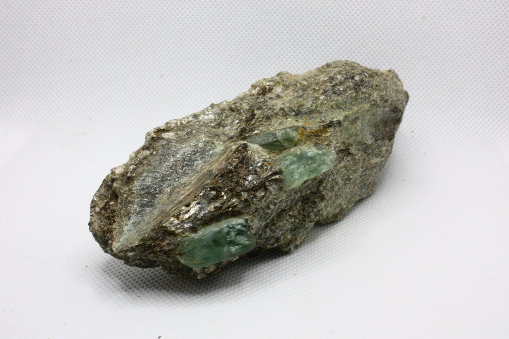 Smaragd Kristálymátrix - Magasság: 41 mm - Szélesség: 132 mm- 276 g - (1) #2.1