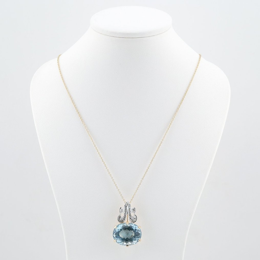 (IGI Certified) - (Aquamarine) 23.18 Ct - (Diamond) 0.57 Cts (19) Pcs - 14 carati Bicolore - Collana con pendente #2.1