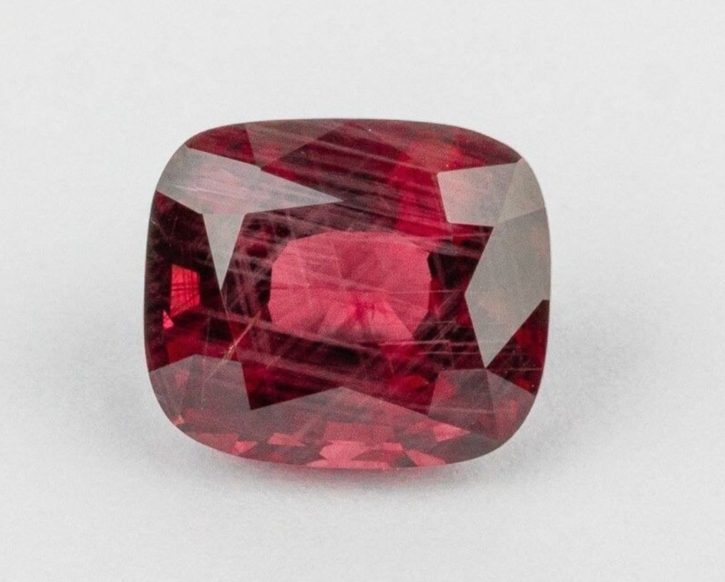 红色 尖晶石  - 5.64 ct - 莲花宝石实验室 #1.1