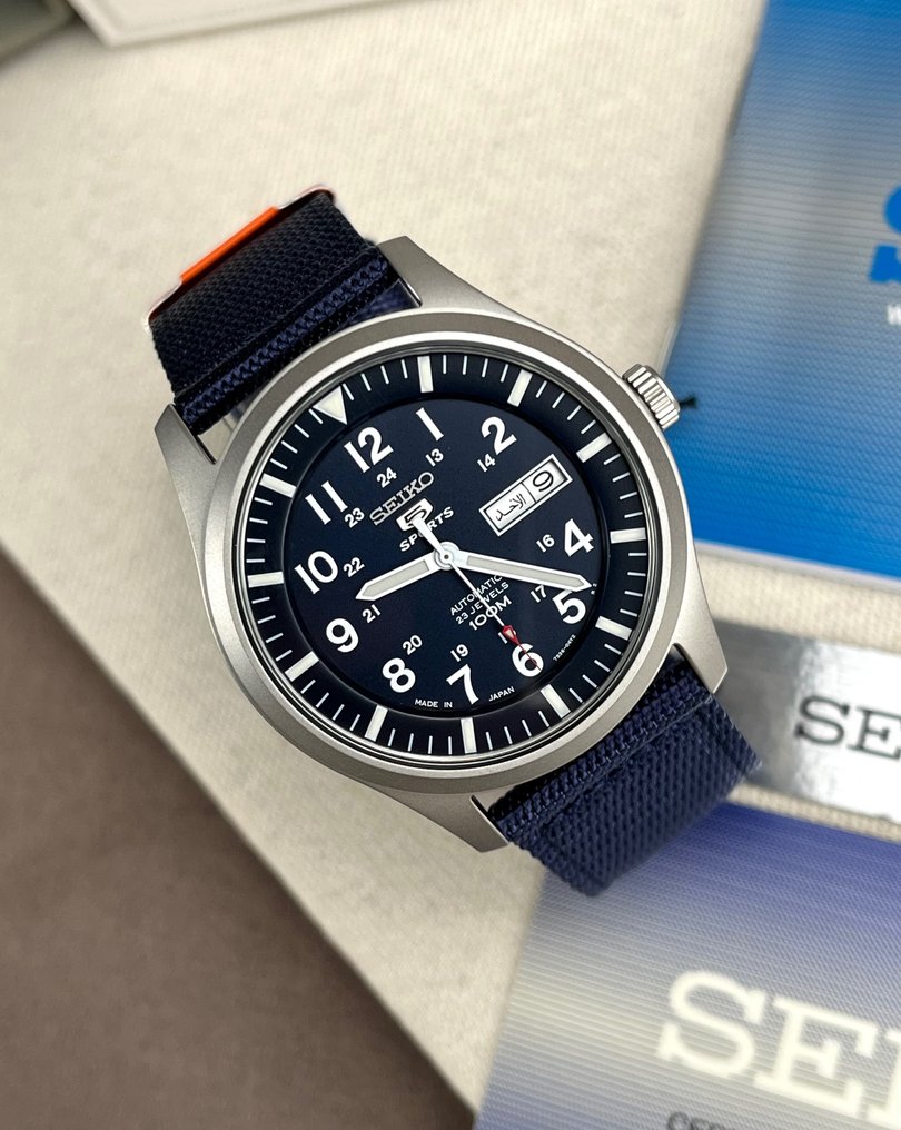 Seiko 5 Sports Military SNZG11J1 Day Date Ohne Mindestpreis Herren 2011 heute auktion Catawiki