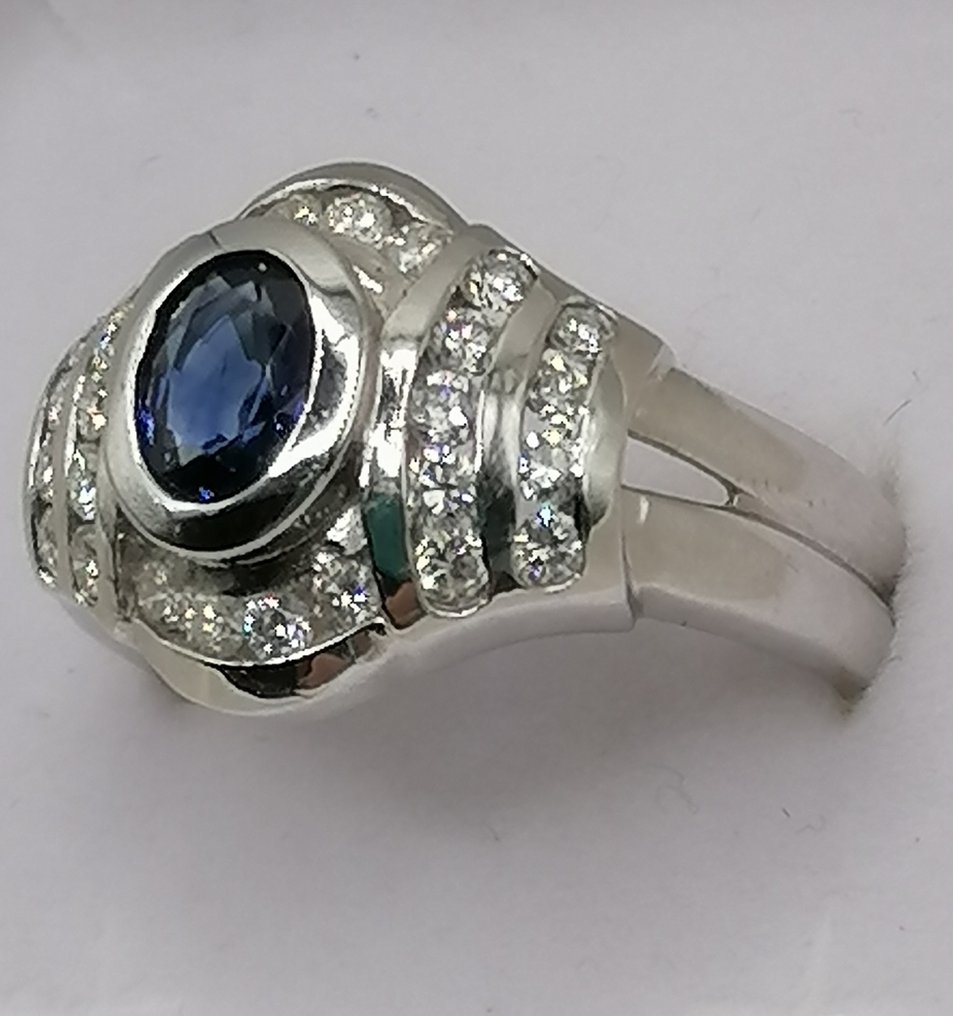 Ring Vittguld Safir - Diamant #1.2