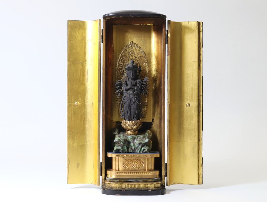 Senju Kannon 千手観音 (Thousand-Armed Avalokiteshvara) in Zushi Altar Cabinet - Træ - Japan - Edo-perioden (1600-1868) #1.1