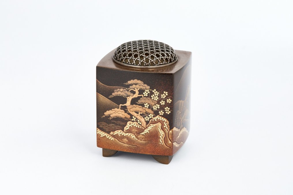 Scenic Landscapes Maki-e Koro 香炉 with Pure Silver Filigree Lid (36g) - Bruciatore d’incenso - Oggetti laccati Wajima #1.1