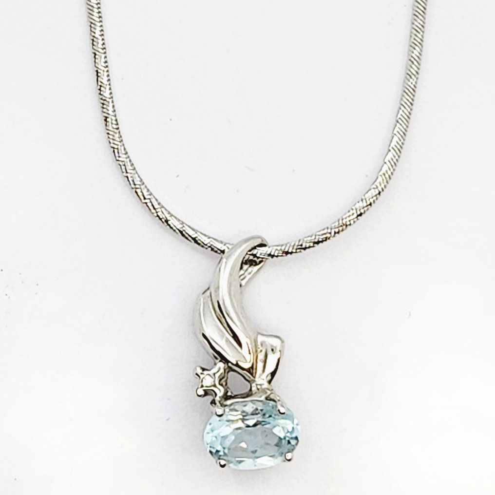 Necklace with pendant - 18 kt. White gold #1.1