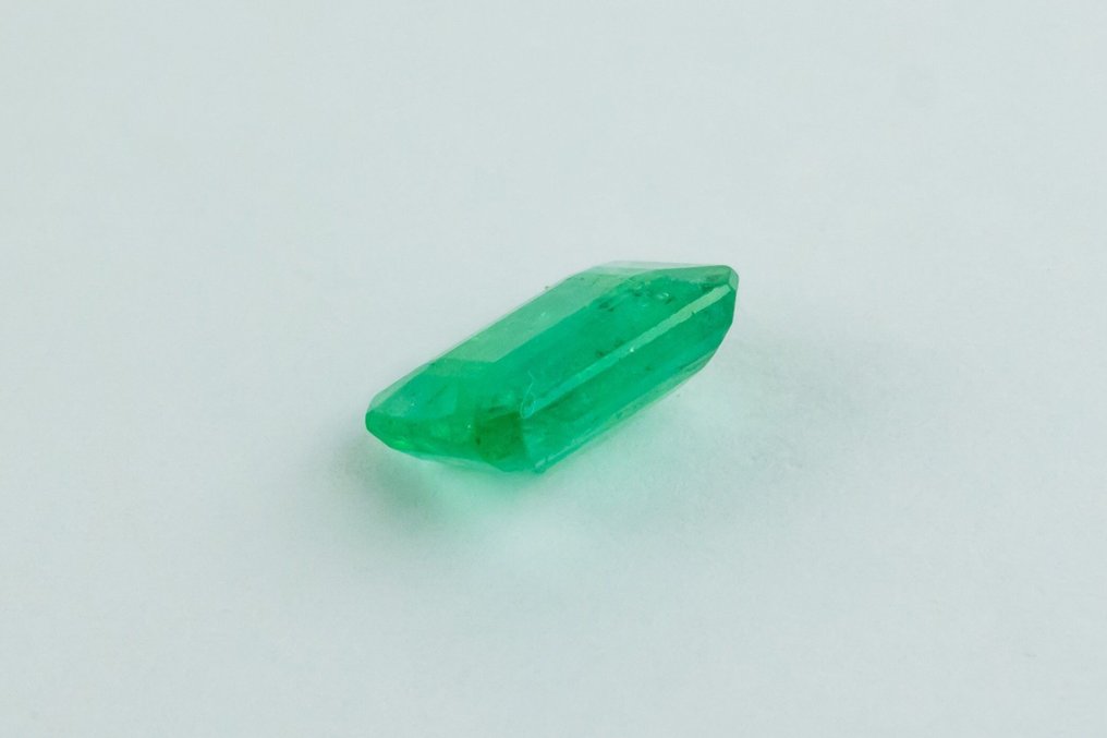 Vihreä Smaragdi - 3.29 ct #2.2