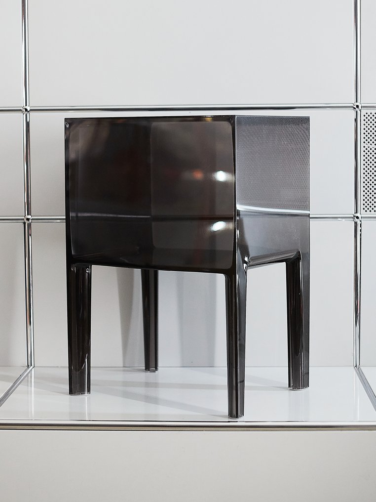 Kartell - Philippe Starck, Eugeni Quitllet - 小凳子 - 小型捉鬼敢死隊 - 煙熏 - PMMA #1.0