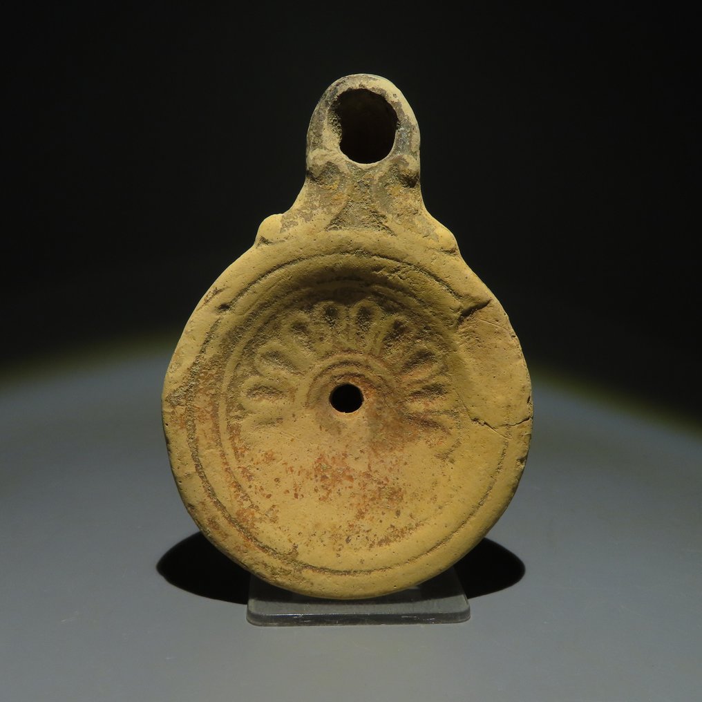 Antigua Roma Terracota Lampara de aceite. Siglos I-IV d.C. 9,5 cm de largo. #1.1