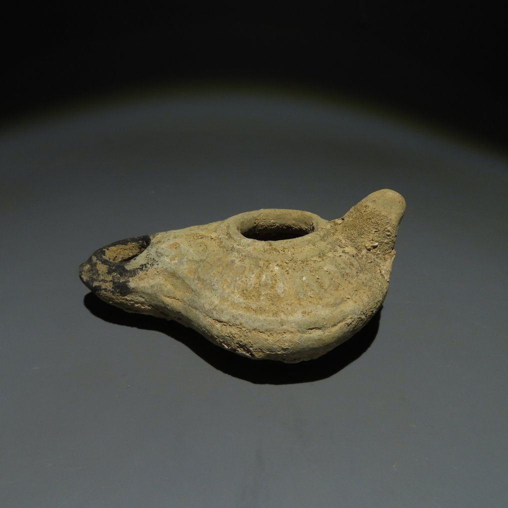 Levantinsk Terrakotta Oljelampa. 1300-700-talet e.Kr. 9 cm längd. #1.2
