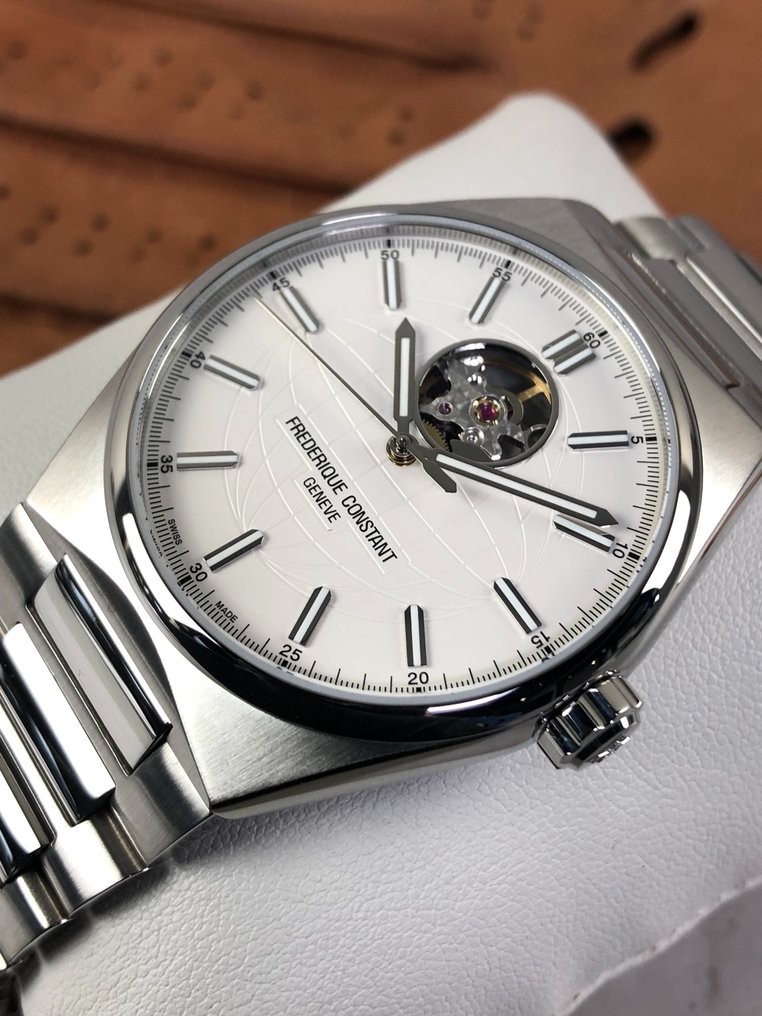 Frédérique Constant - Highlife Heart Beat Automatic - FC-310S4NH6B - 男士 - 2011至今 #2.1