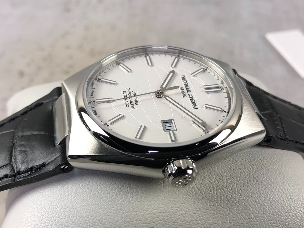 Frédérique Constant - Highlife Automatic COSC - FC-303S4NH6 - Mænd - 2020+  #3.2