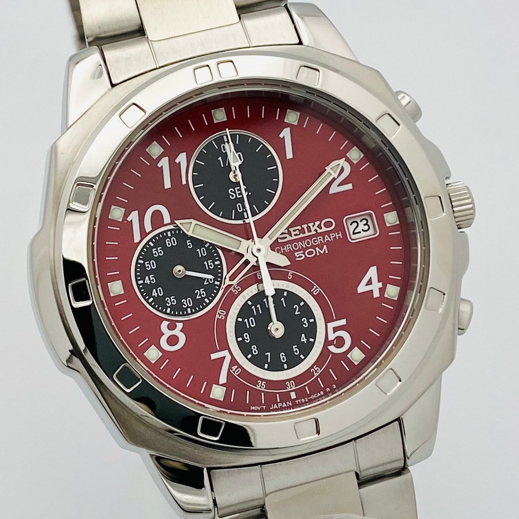 Seiko chronograph 50m price on sale
