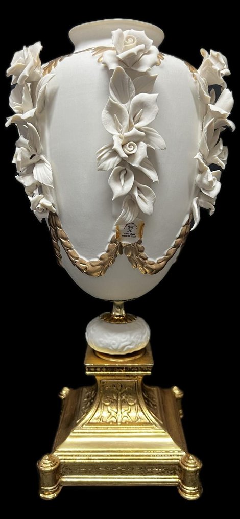 Vase  - Laiton, Céramique de Capodimonte #1.1