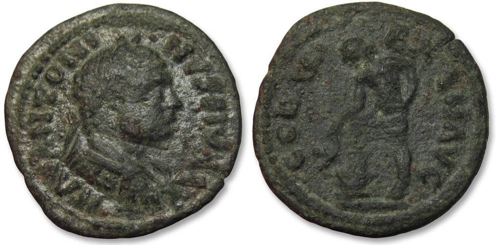 Römische Provinz. Caracalla (198-217 n.u.Z.). AE 25mm provincial coin (As) TROAS, Alexandria Troas 198-217 A.D. - scarcer cointype - Apollo standing on altar #2.1