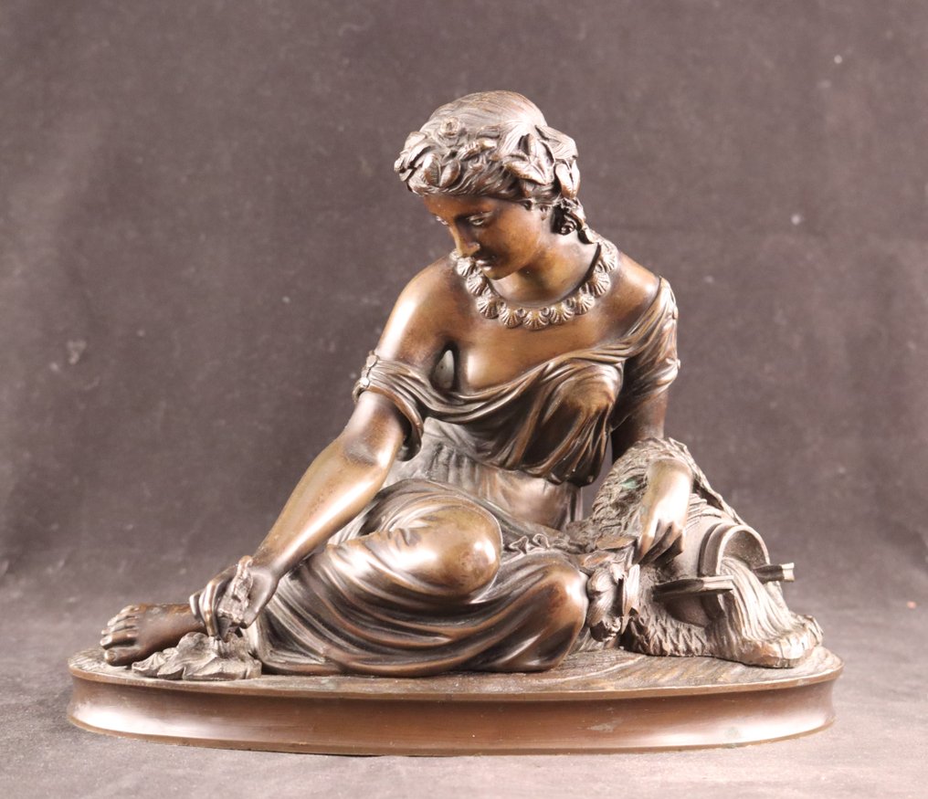 Skulptur, Zittende dame - 22 cm - Brons #1.1