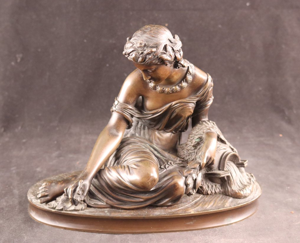 Sculpture, Zittende dame - 22 cm - Bronze #2.1
