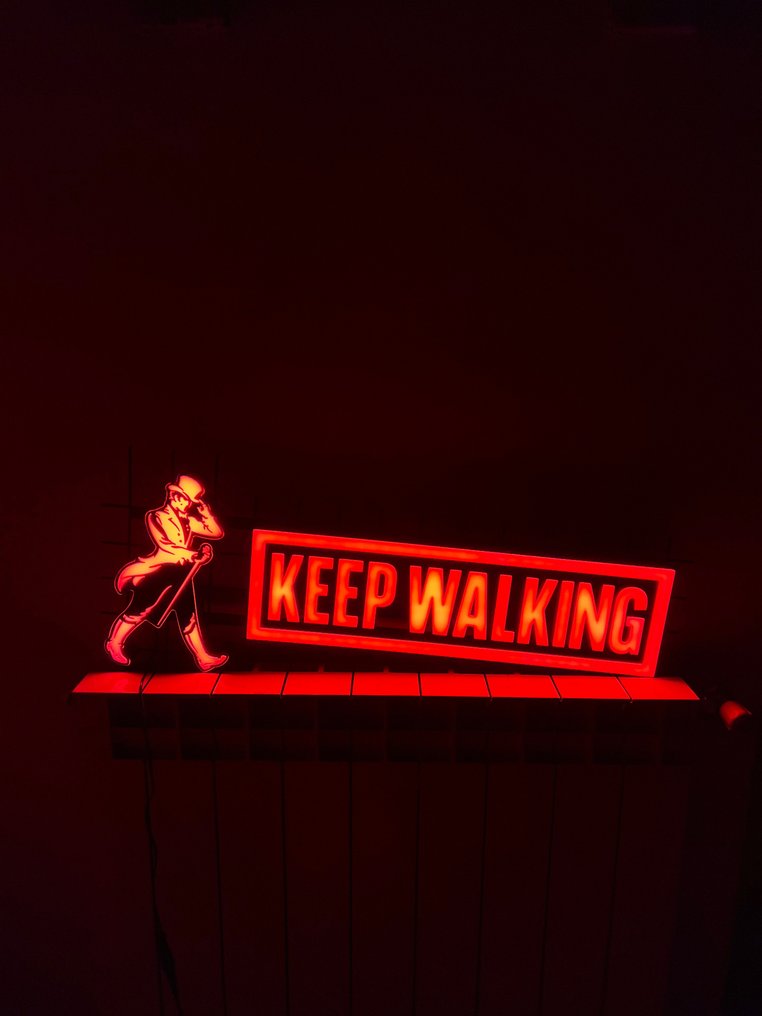 johnny walker - Lighted sign - Iron (cast/wrought), Plastic #1.2