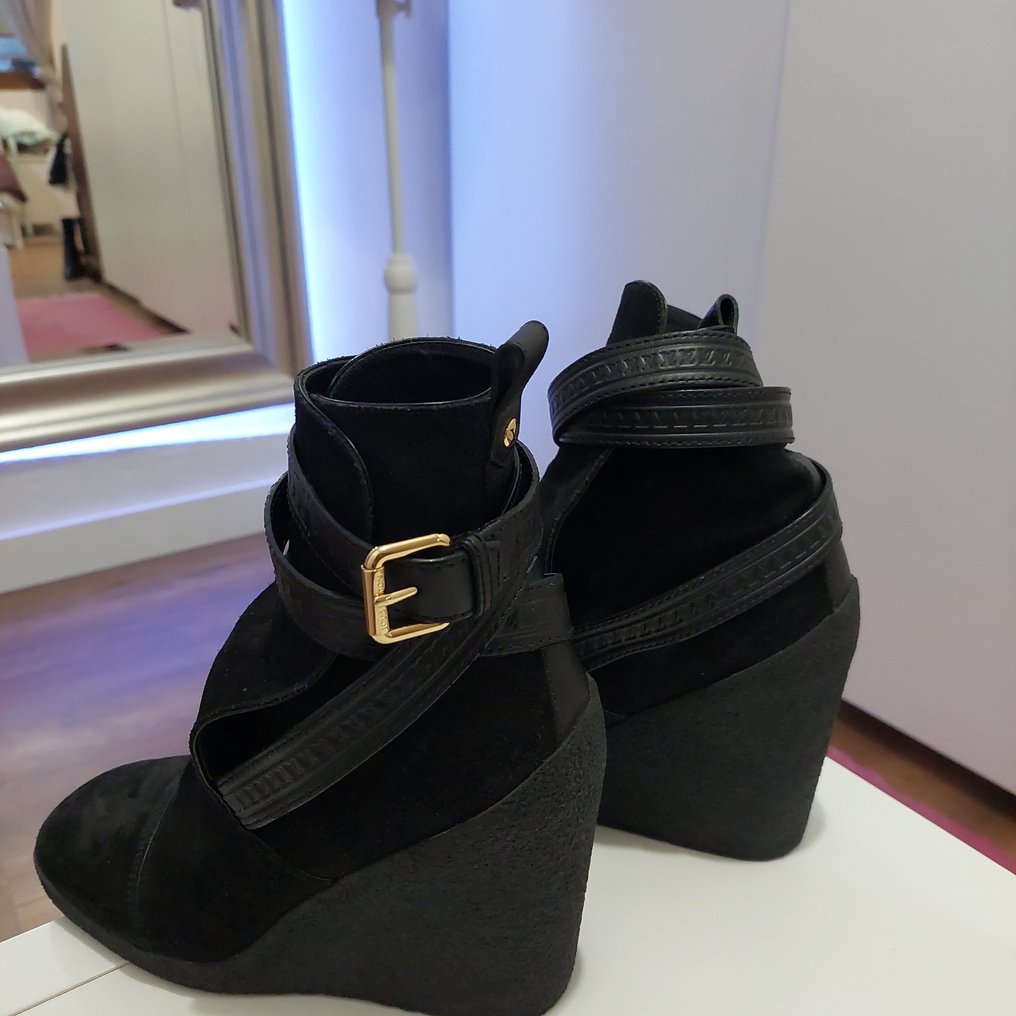 Louis Vuitton - Stiefel - Größe: Shoes / EU 37 #1.1