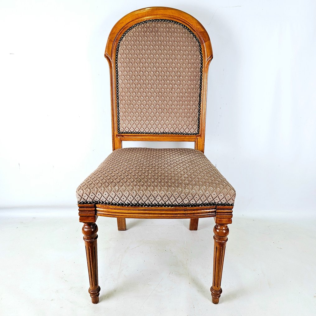 Stuhl (6) - Set aus sechs Esszimmerstühlen aus Holz mit grauem Sitz und Motiv. Ca. 1960 #2.1
